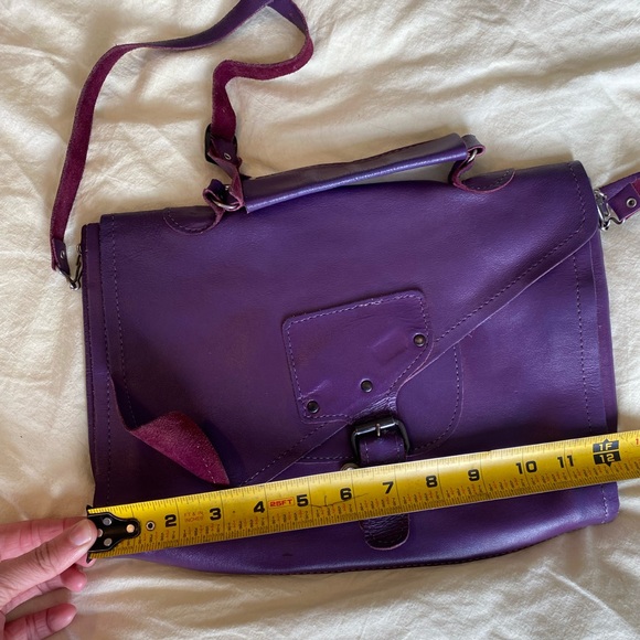 Vintage purple leather crossbody purse. - Picture 2 of 6